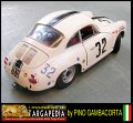 32 Porsche 356 SC - Burago 1.24 (5)